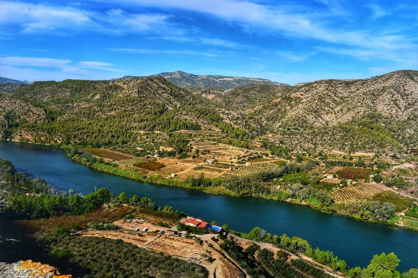 water-travel-panoramic-nature